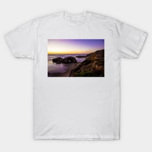 London Bridge, Portsea, Mornington Peninsula, Victoria, Australia. T-Shirt